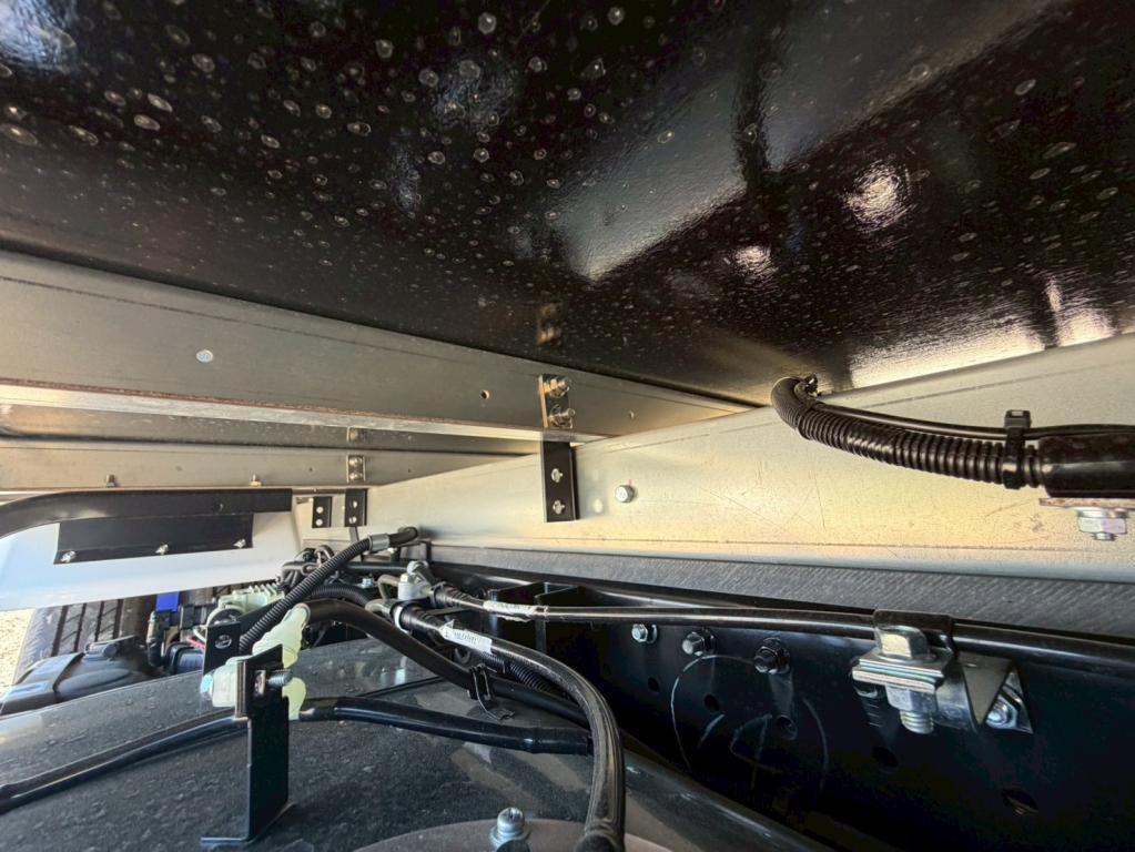 三菱 キャンター 2RG-FBA20(2WD)の写真17