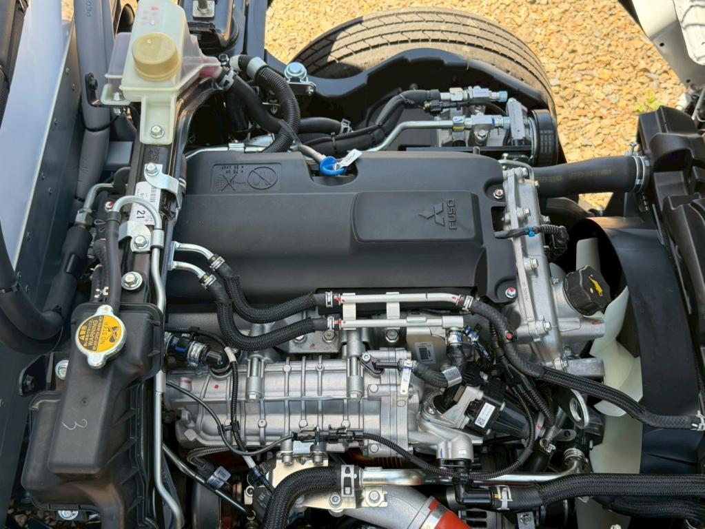 三菱 キャンター 2RG-FBA20(2WD)の写真19