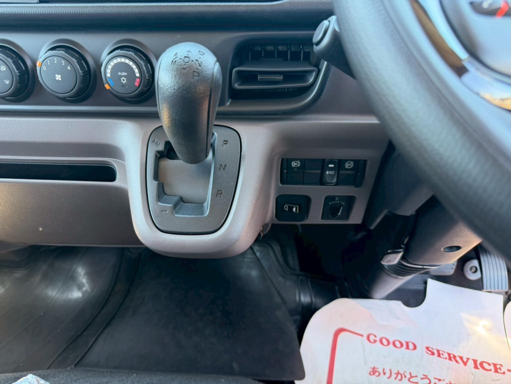 三菱 キャンター 2RG-FBA20(2WD)の写真22