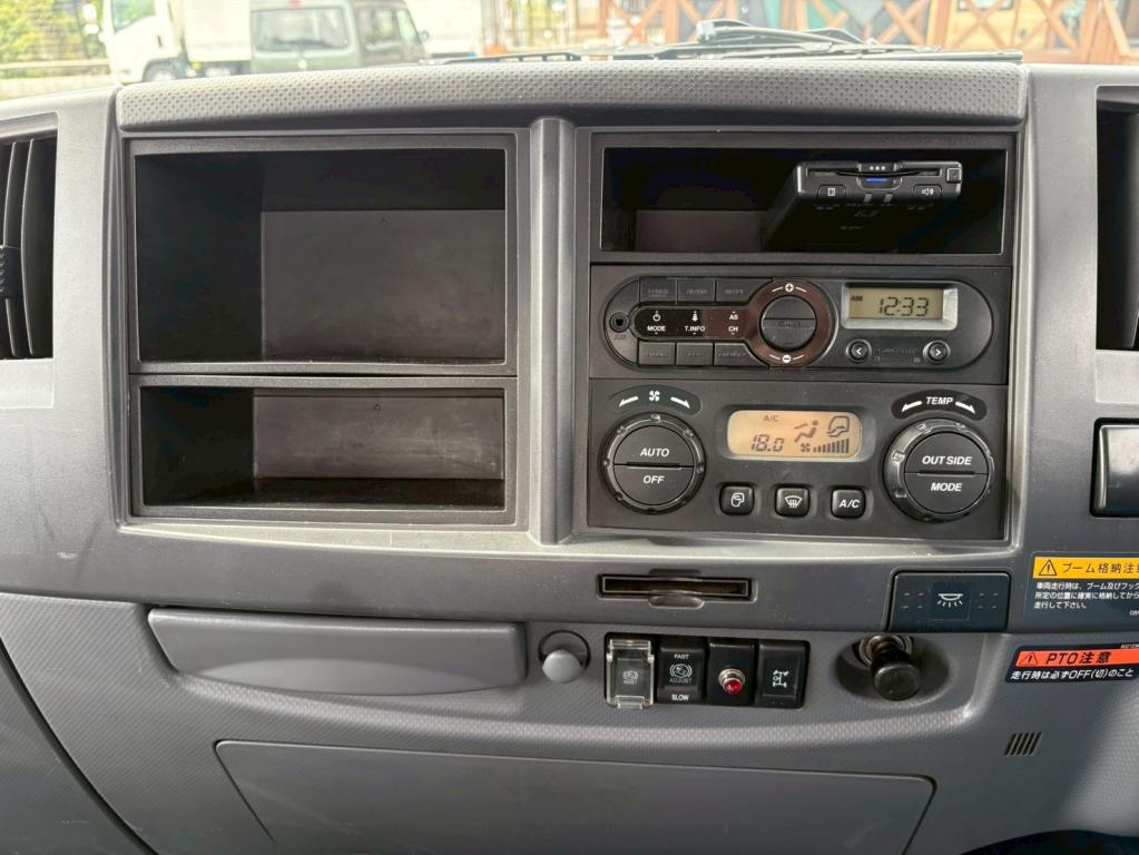 いすゞ フォワード 2RG-FRR90S2(2WD)の写真22