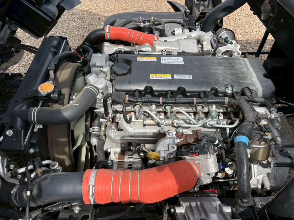 いすゞ エルフ 2RG-NPR88AN(2WD)の写真18