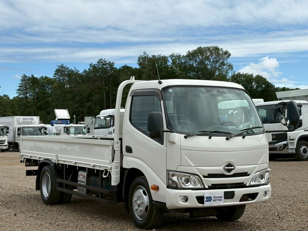 日野 デュトロ 2RG-XZU655M(2WD)の写真2
