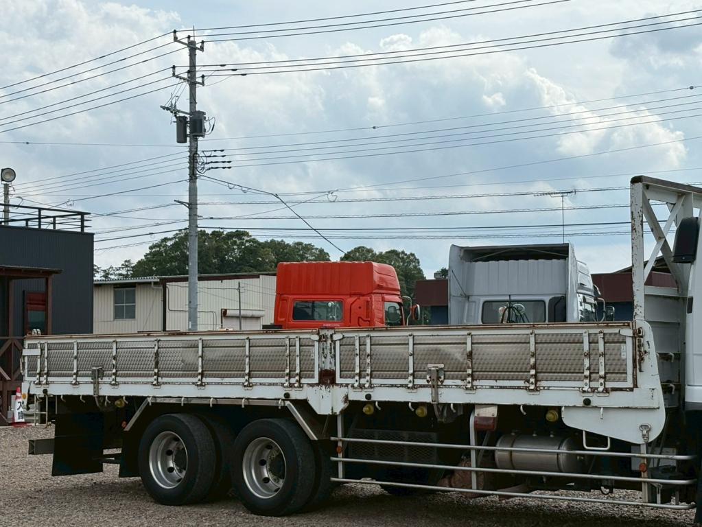 三菱 ファイター QDG-FQ62F(6x4)の写真5