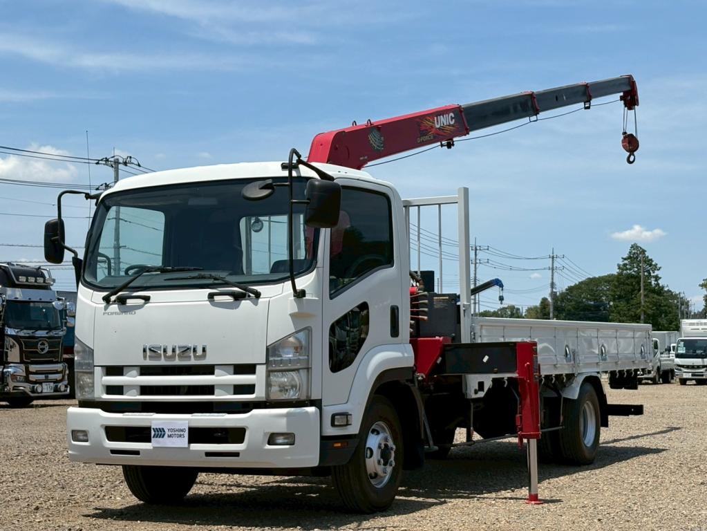 いすゞ フォワード TKG-FRR90S1(2WD)の写真1