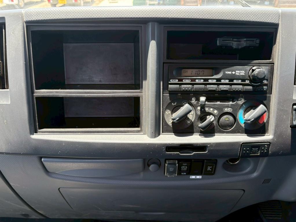 いすゞ フォワード TKG-FRR90S1(2WD)の写真22
