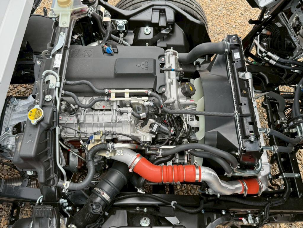 三菱 キャンター 2RG-FEB80(2WD)の写真19