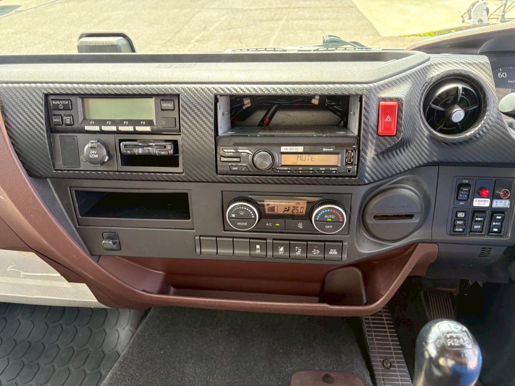 日野 レンジャー 2KG-FC2ABG(2WD)の写真22