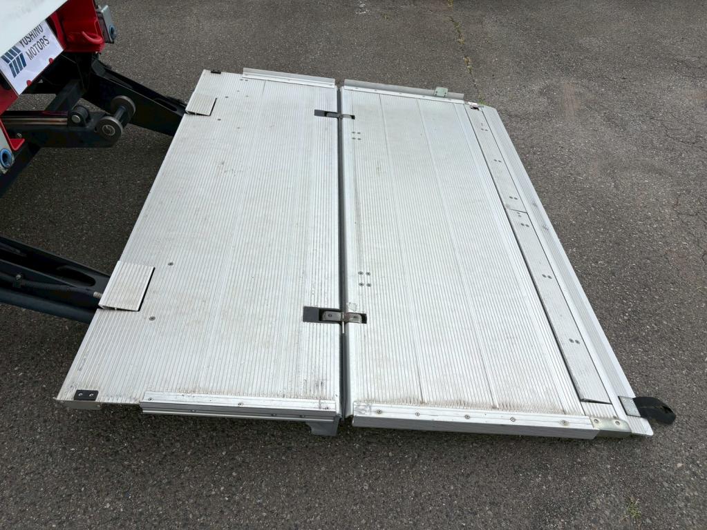 日野 レンジャー 2KG-FC2ABG(2WD)の写真12