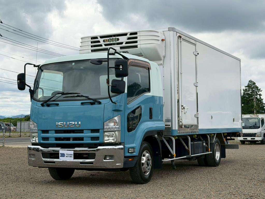 いすゞ フォワード SKG-FRR90T2(2WD)の写真1