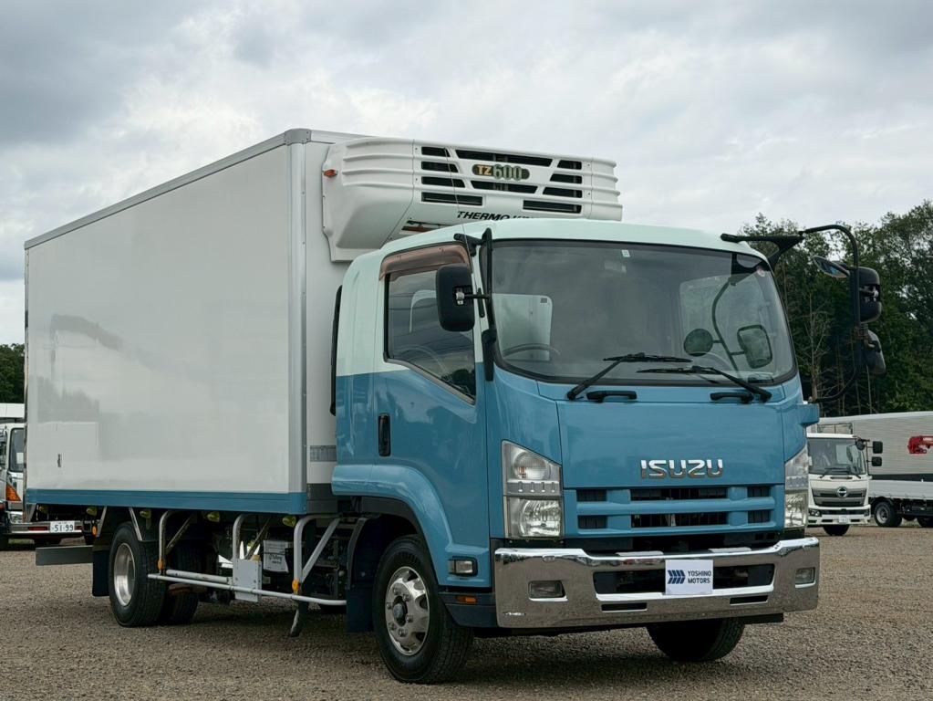 いすゞ フォワード SKG-FRR90T2(2WD)の写真2