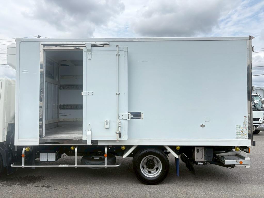 日野 デュトロ TKG-XZU712M(2WD)の写真14