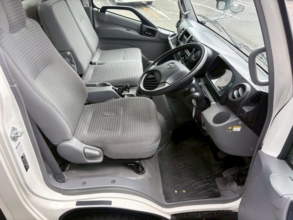日野 デュトロ TKG-XZU712M(2WD)の写真21