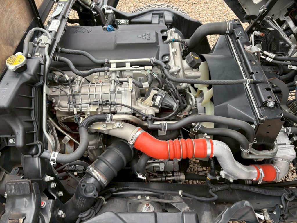 三菱 キャンター 2RG-FEB50(2WD)の写真18