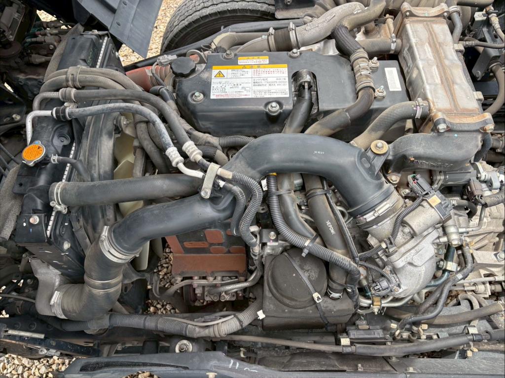 いすゞ フォワード 2RG-FRR90S2(2WD)の写真18