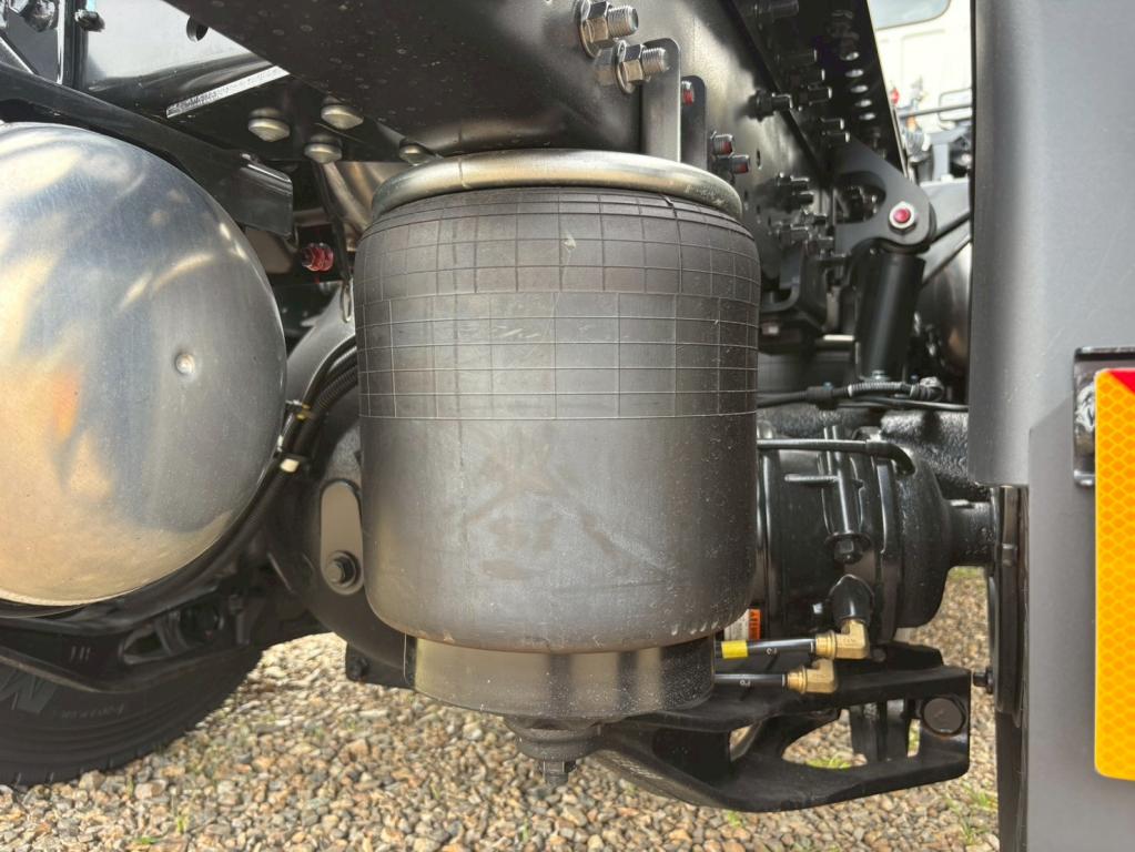日野 プロフィア 2WG-SH1EEGG(2WD)の写真17