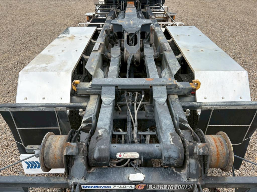 UD クオン QKG-CW5YL改(6x4)の写真8