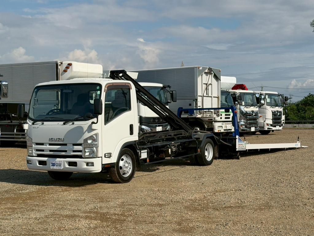 いすゞ エルフ TKG-NPR85AN(2WD)の写真1