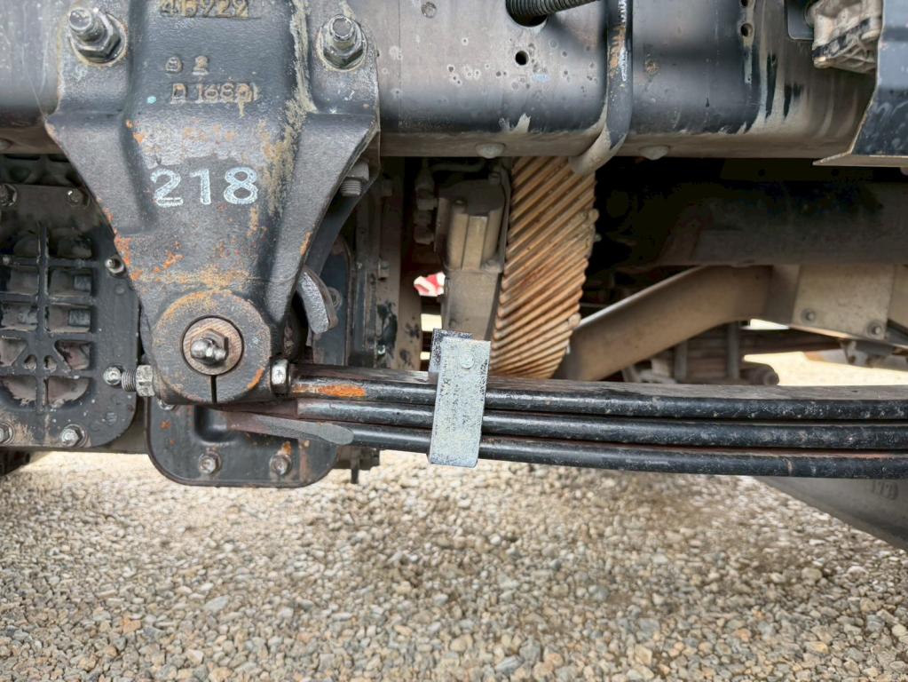 いすゞ ギガ QKG-CYJ77A(8x4)の写真18
