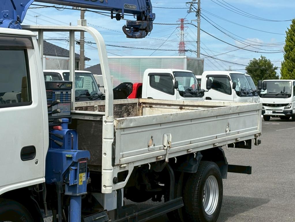 いすゞ エルフ TKG-NKR85AR(2WD)の写真6