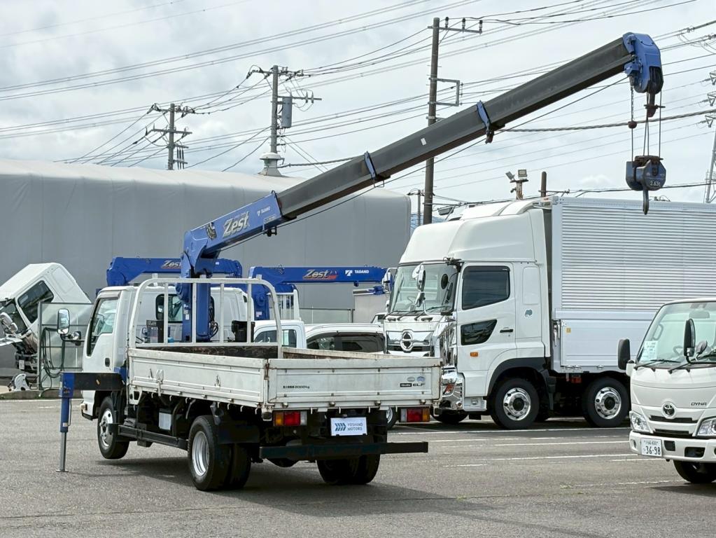 いすゞ エルフ TKG-NKR85AR(2WD)の写真14
