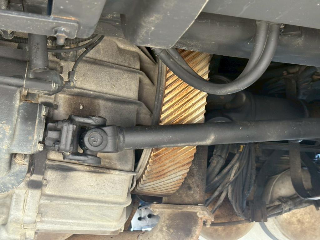 日野 プロフィア 2DG-FS1AGA(6x4)の写真18