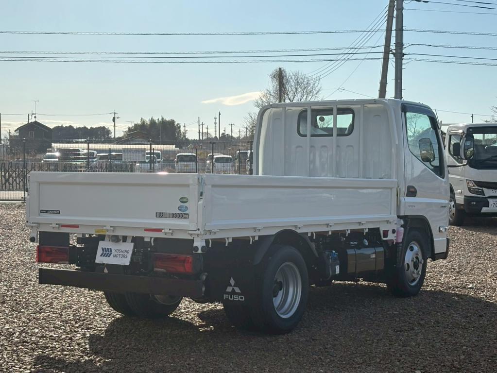 三菱 キャンター 2RG-FBAV0(2WD)の写真4