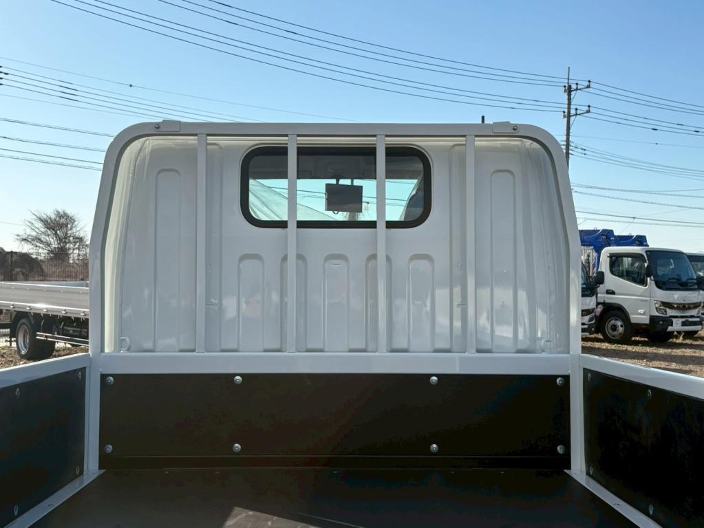 三菱 キャンター 2RG-FBAV0(2WD)の写真7