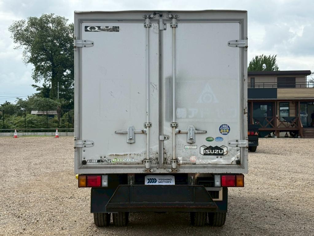 いすゞ エルフ 2TG-NLR88AM(2WD)の写真12