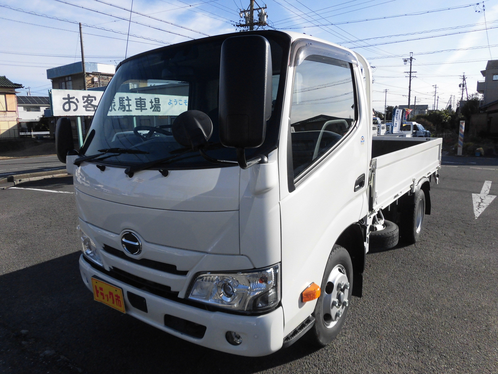 日野　デュトロ　平成16年フロントガラス　中古 車検 2トン トラック 日野 HINO 日野 2016（平成28）年式の中古車を探すなら【グーネット】