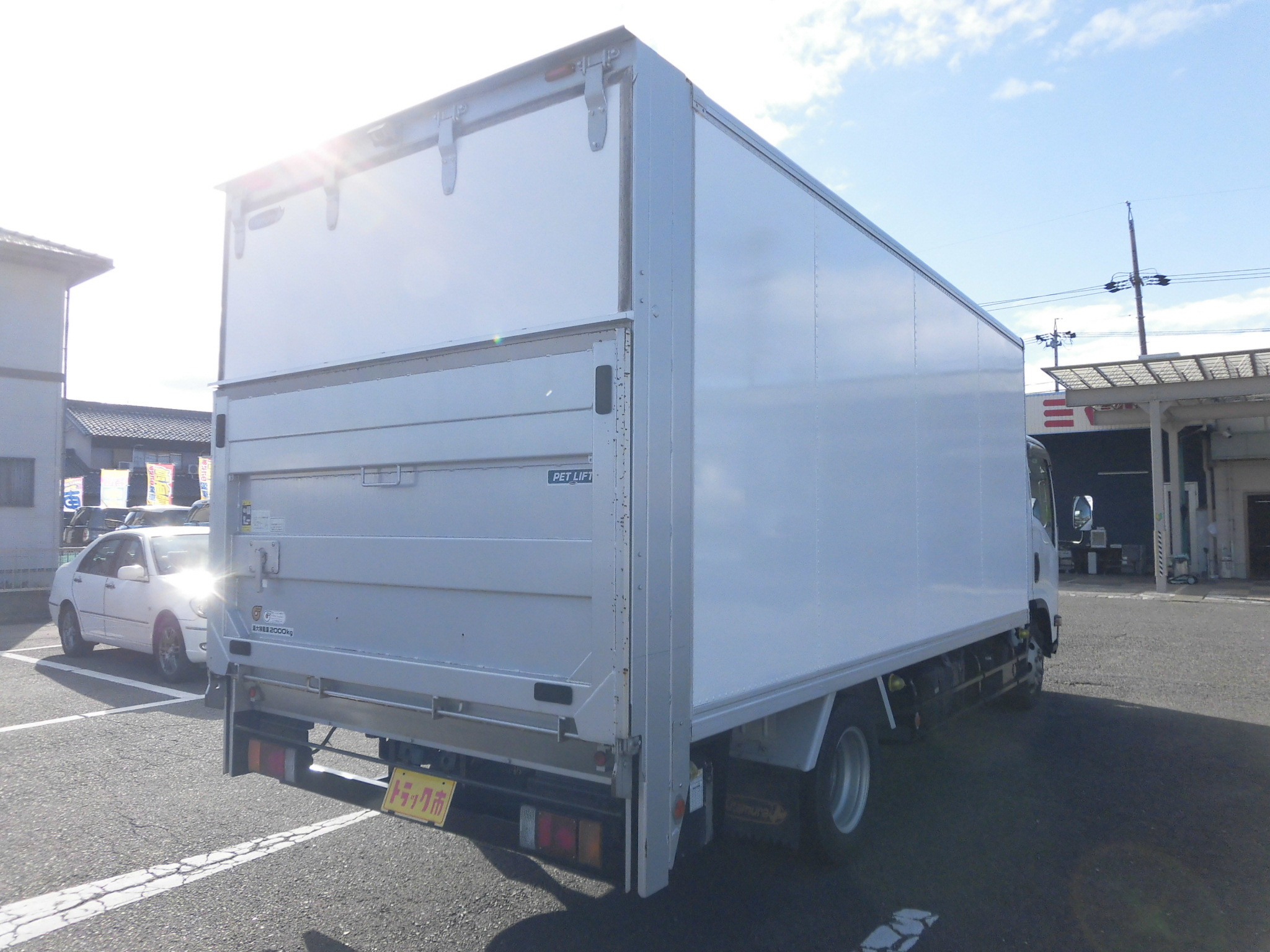 いすゞ エルフ TRG-NPR85AN(2WD)の写真2