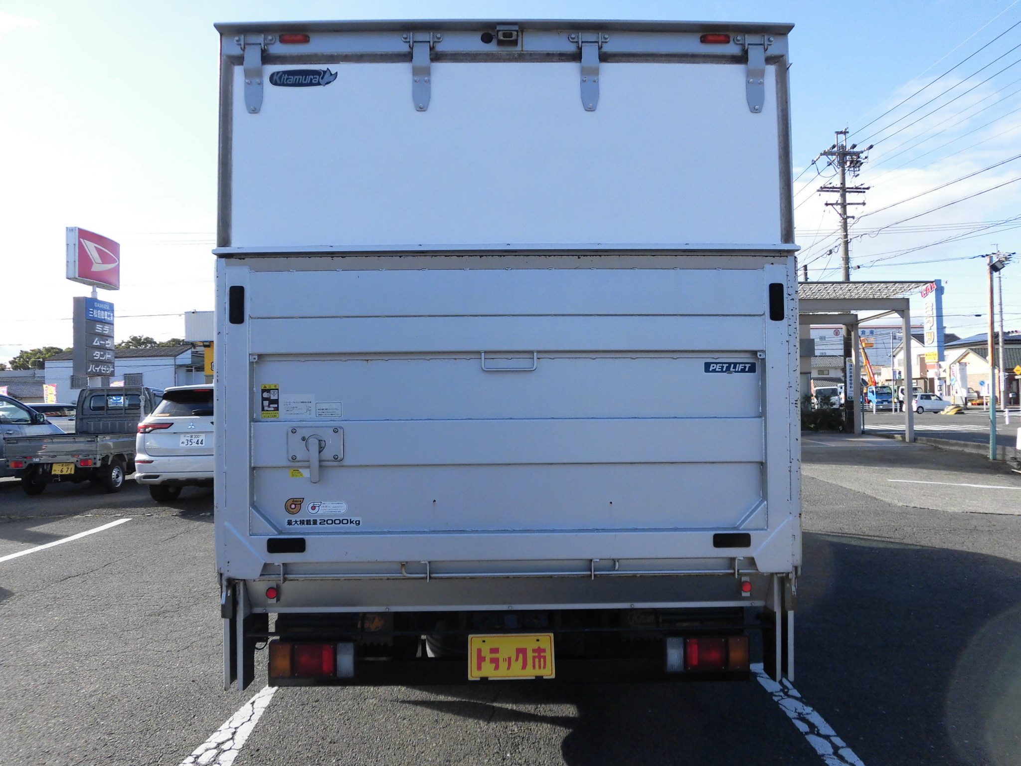 いすゞ エルフ TRG-NPR85AN(2WD)の写真9