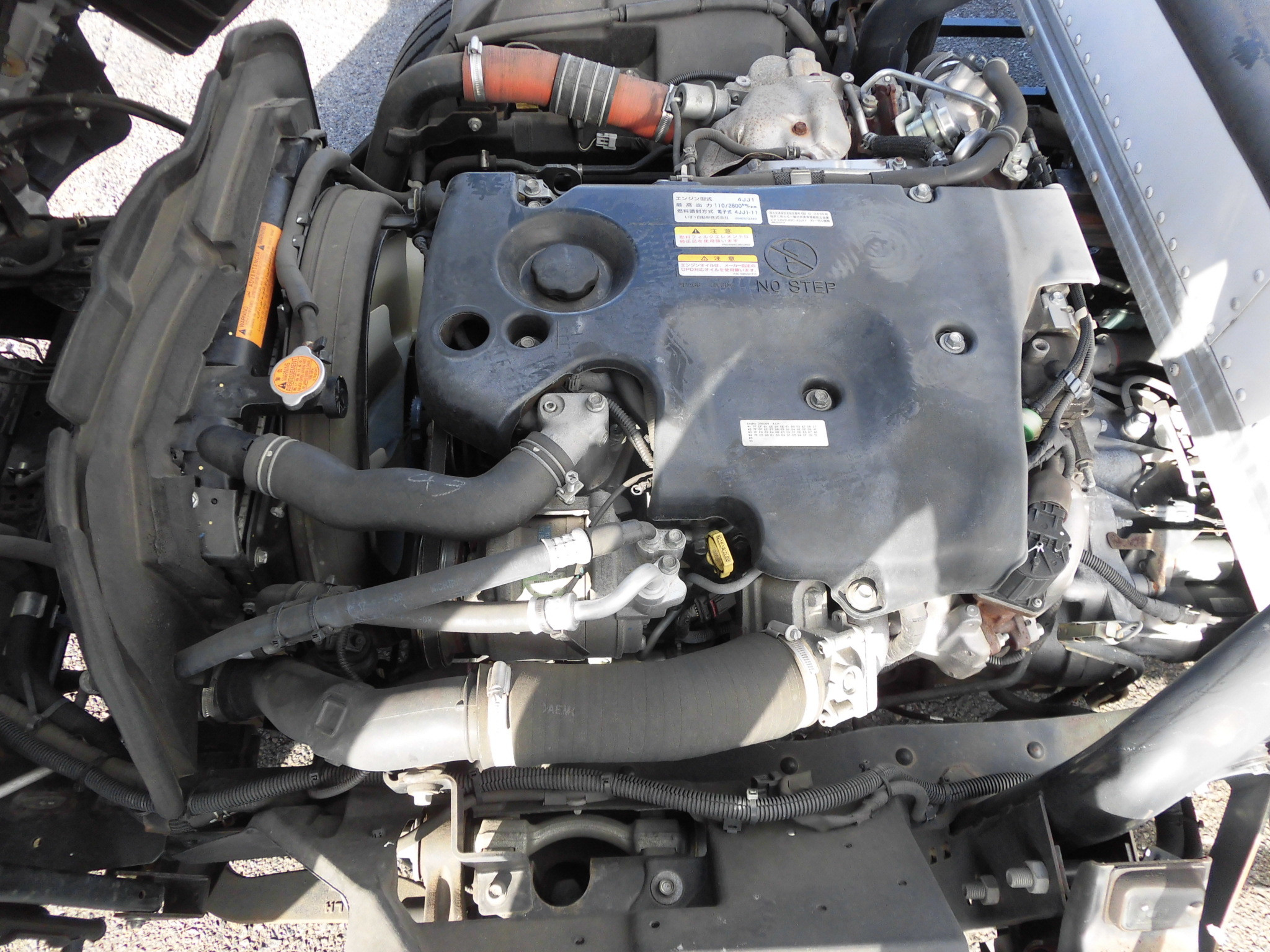 いすゞ エルフ TRG-NPR85AN(2WD)の写真20