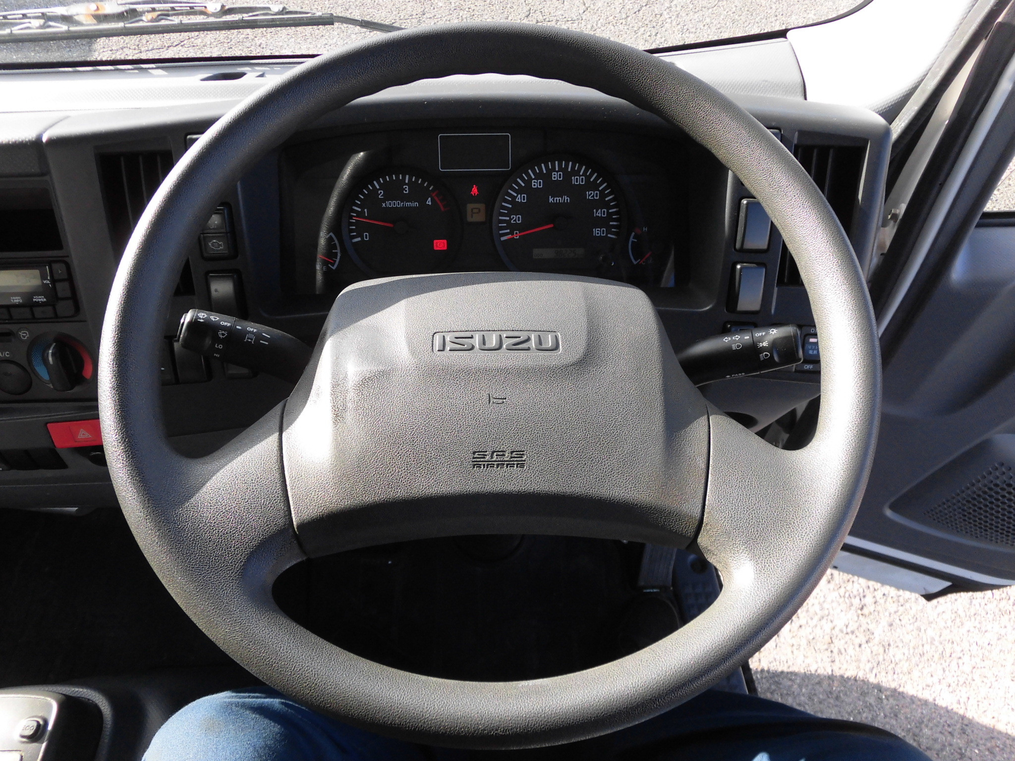 いすゞ エルフ TRG-NPR85AN(2WD)の写真29