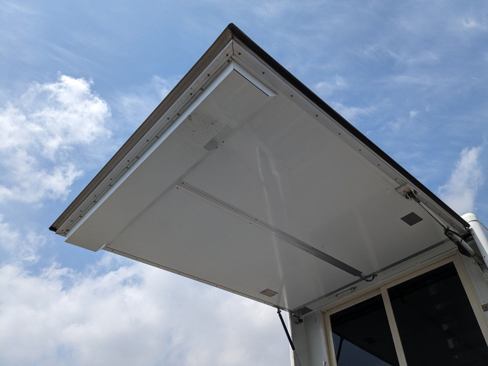 日野 デュトロ TPG-XZU710M(2WD)の写真9