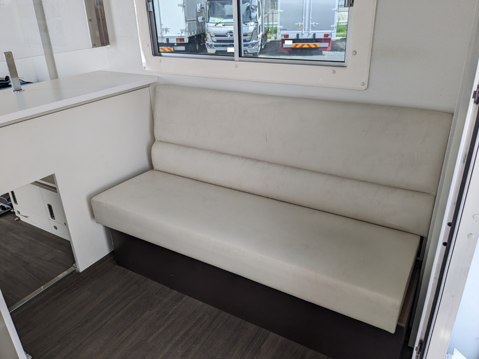 日野 デュトロ TPG-XZU710M(2WD)の写真12