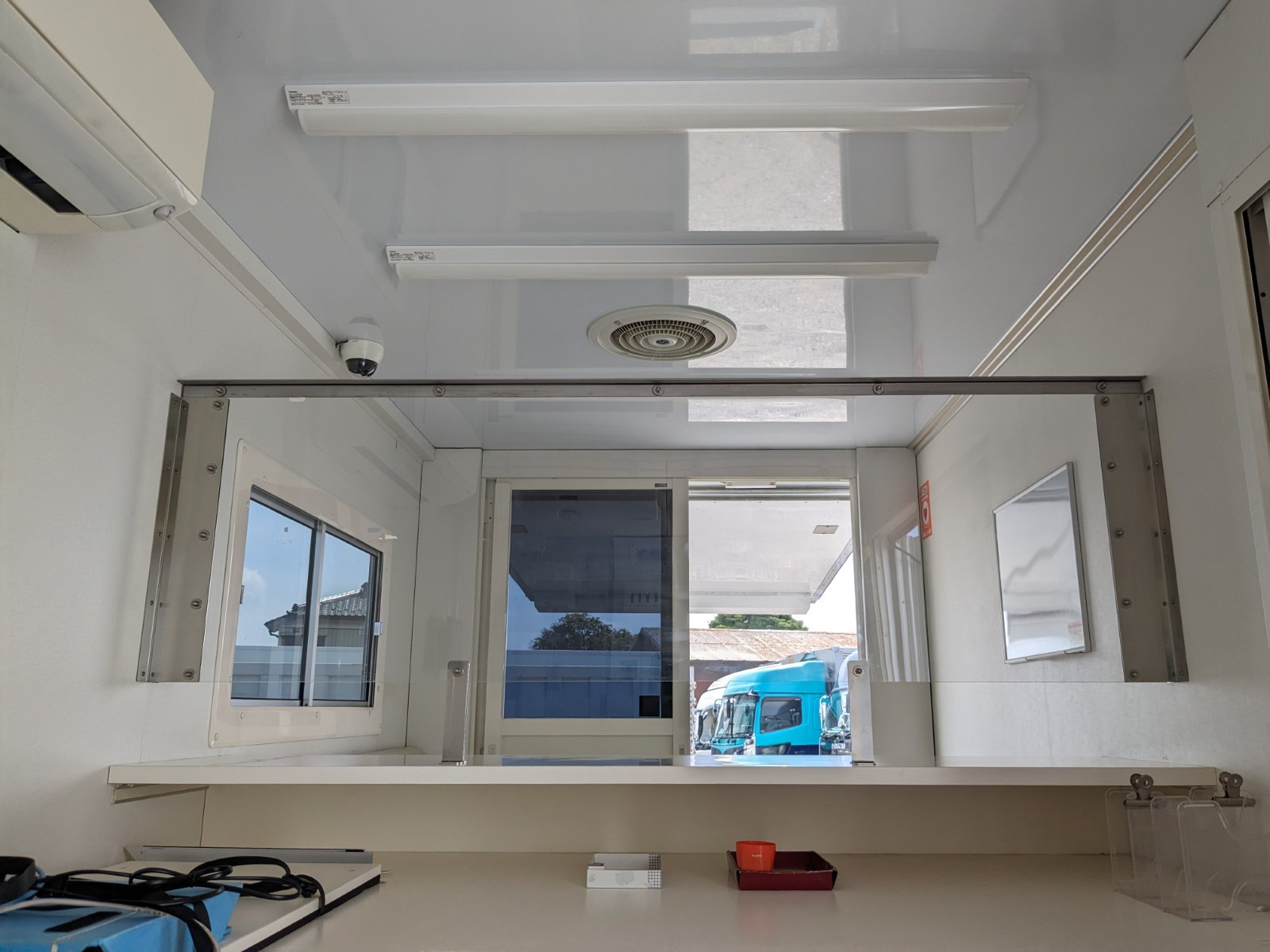 日野 デュトロ TPG-XZU710M(2WD)の写真20