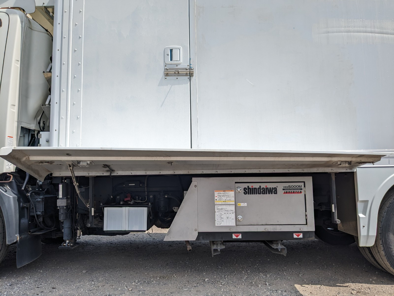 日野 デュトロ TPG-XZU710M(2WD)の写真27