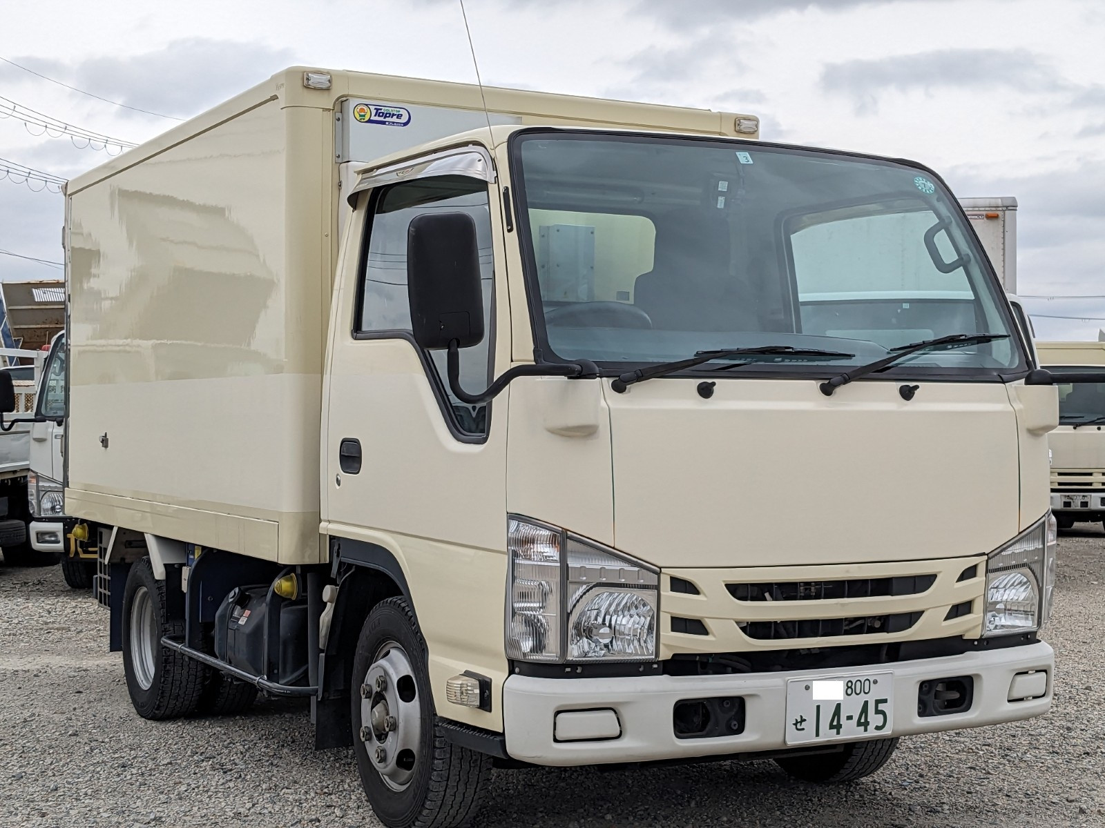 いすゞ エルフ TRG-NHR85AN(2WD)の写真3