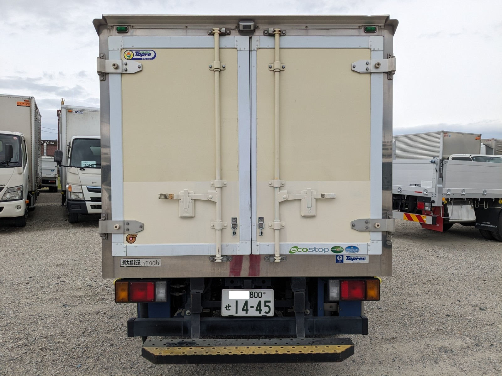 いすゞ エルフ TRG-NHR85AN(2WD)の写真10