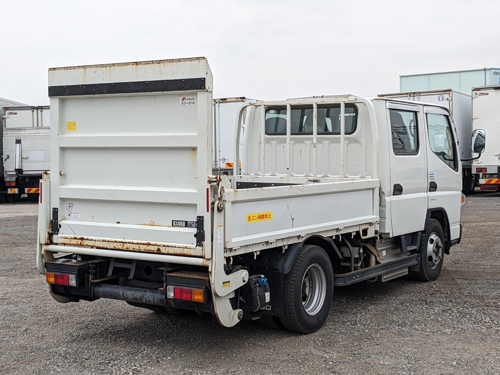 三菱 キャンター 2RG-FGA20(4WD)の写真5