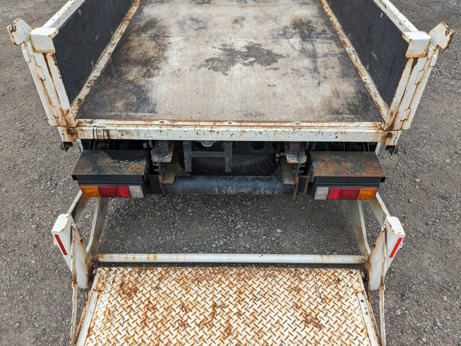 三菱 キャンター 2RG-FGA20(4WD)の写真13