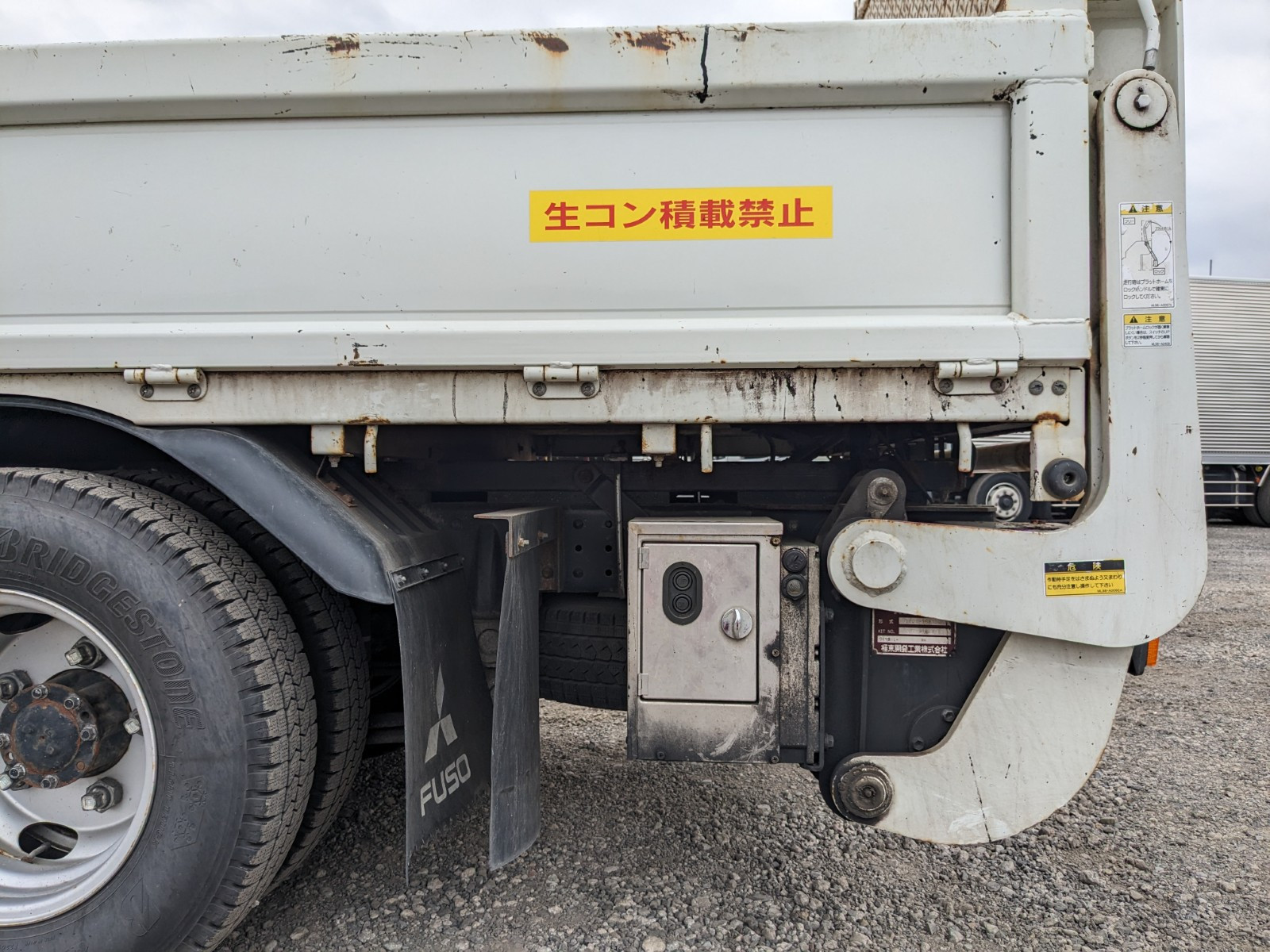 三菱 キャンター 2RG-FGA20(4WD)の写真20