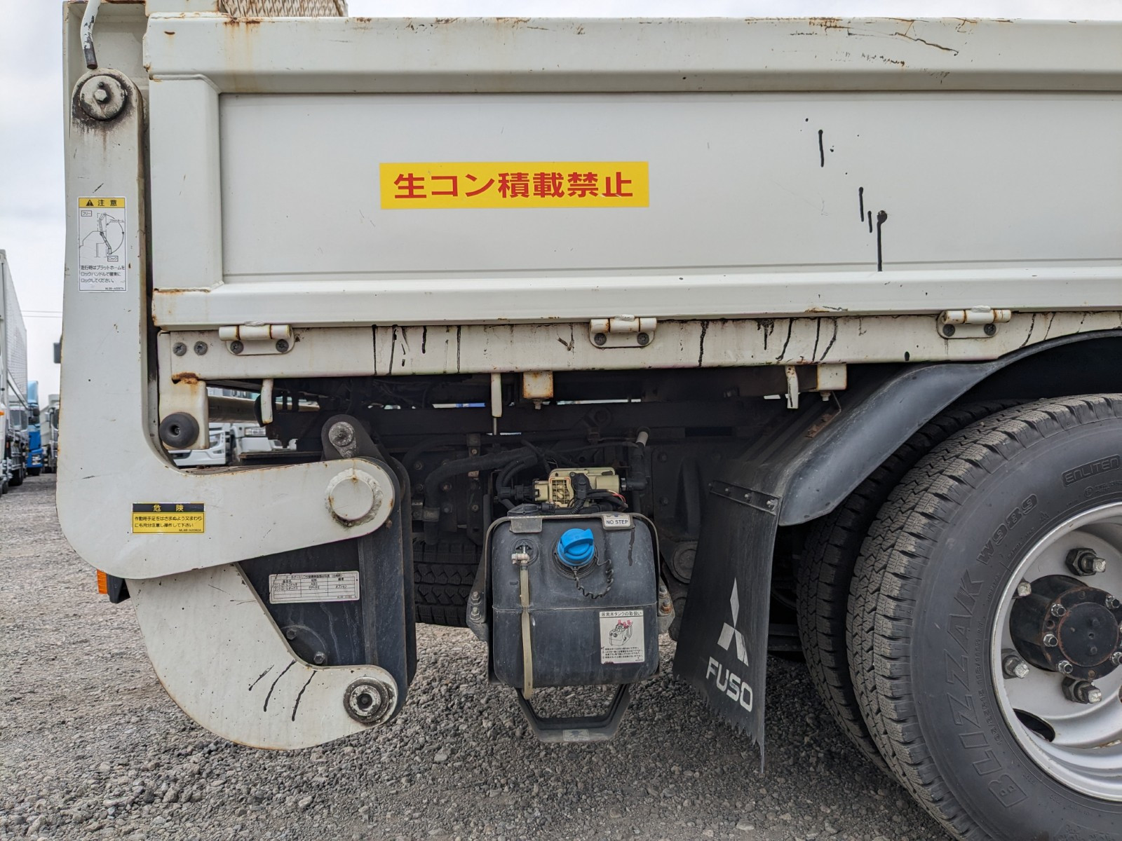 三菱 キャンター 2RG-FGA20(4WD)の写真26