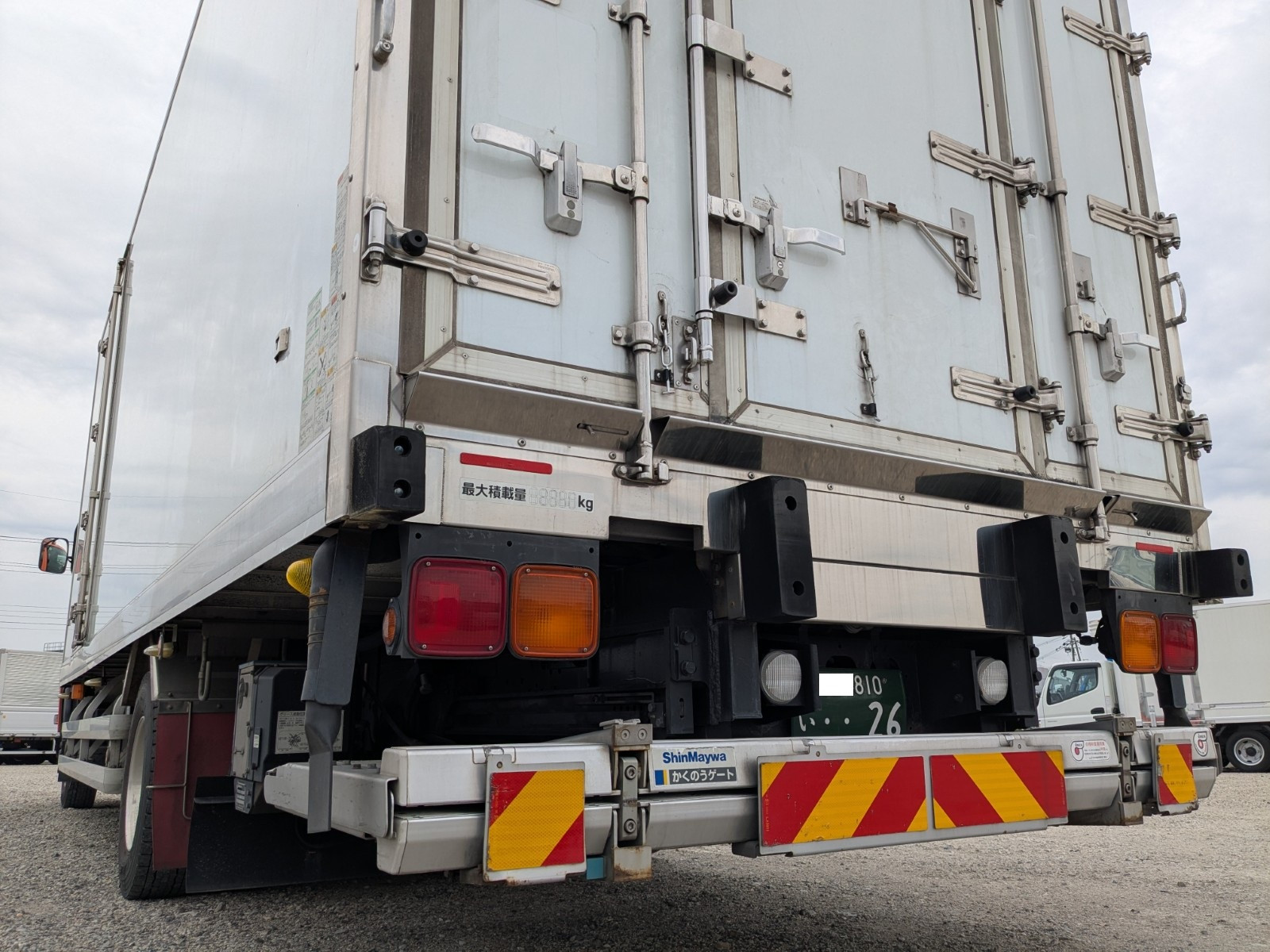 いすゞ フォワード 2PG-FRR90T2(2WD)の写真7