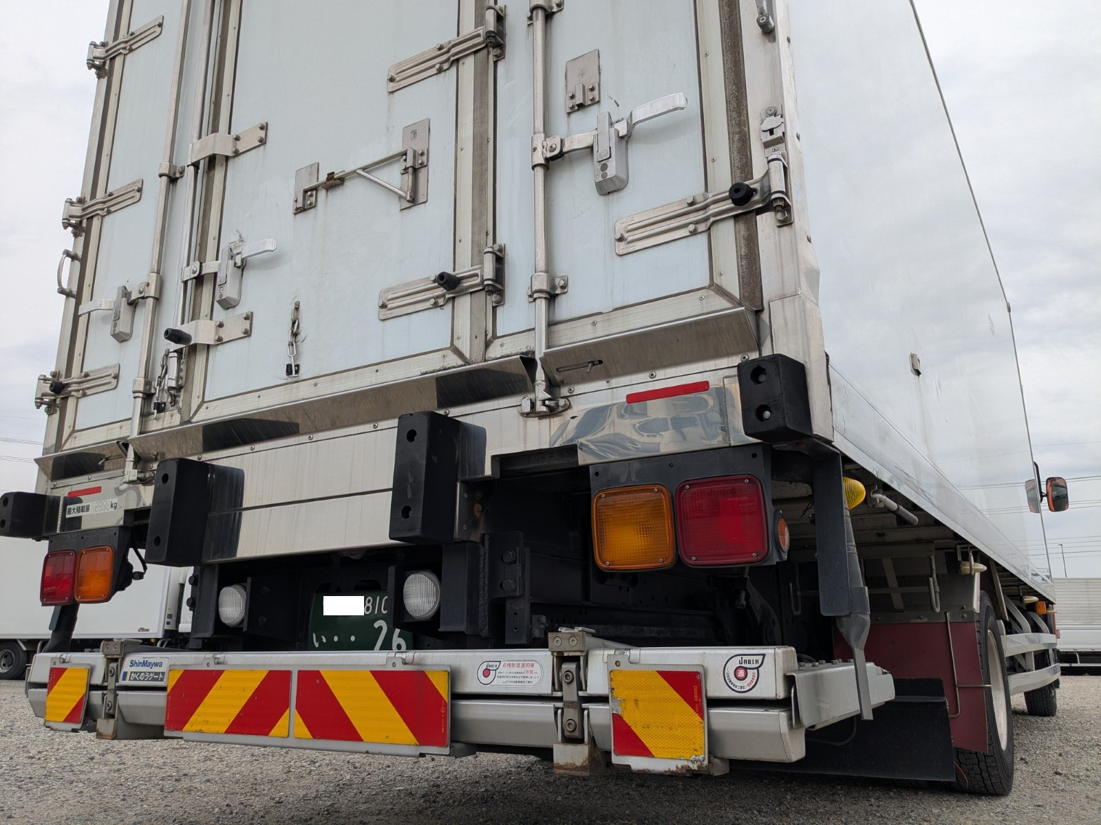 いすゞ フォワード 2PG-FRR90T2(2WD)の写真9