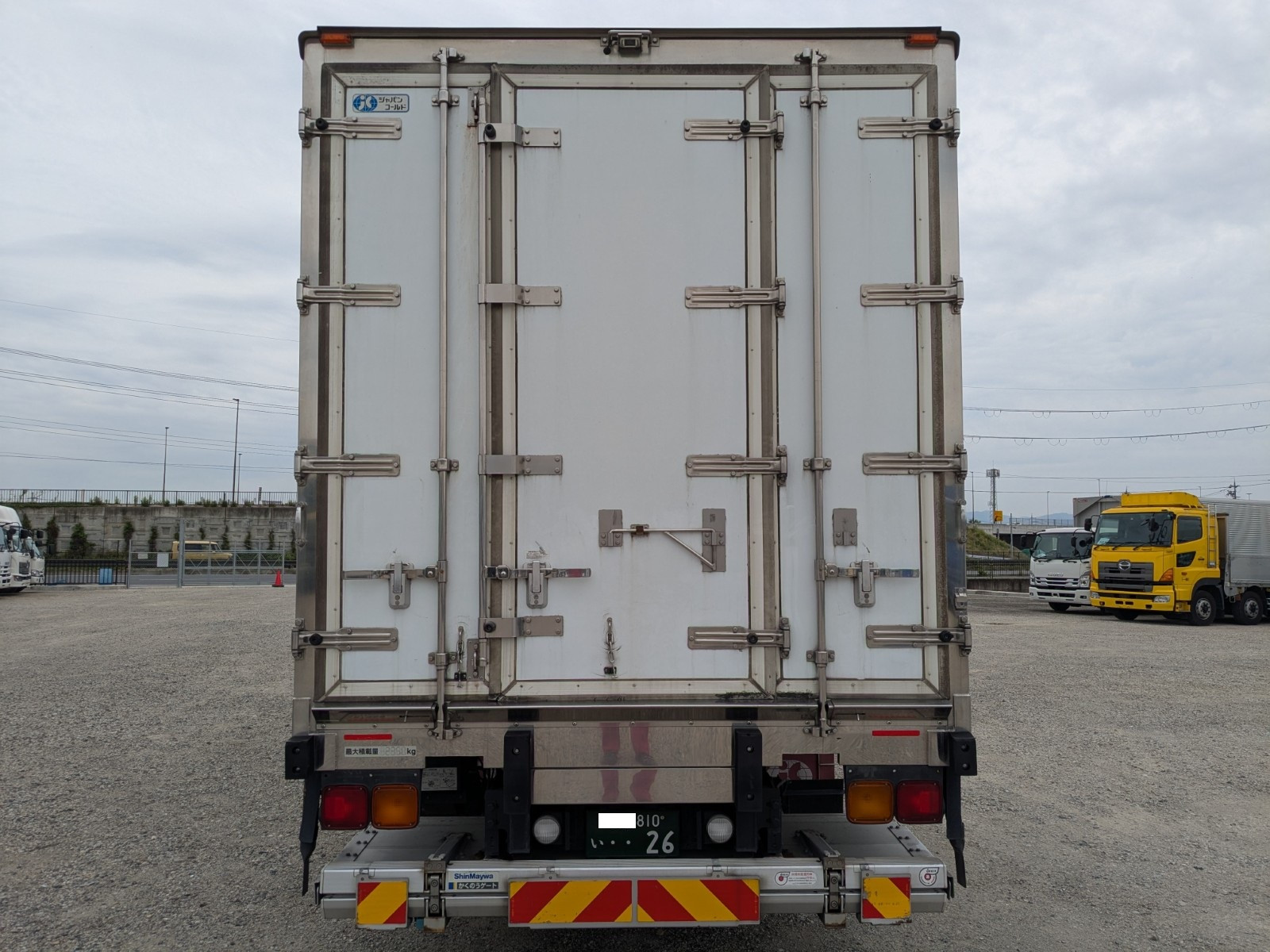 いすゞ フォワード 2PG-FRR90T2(2WD)の写真10