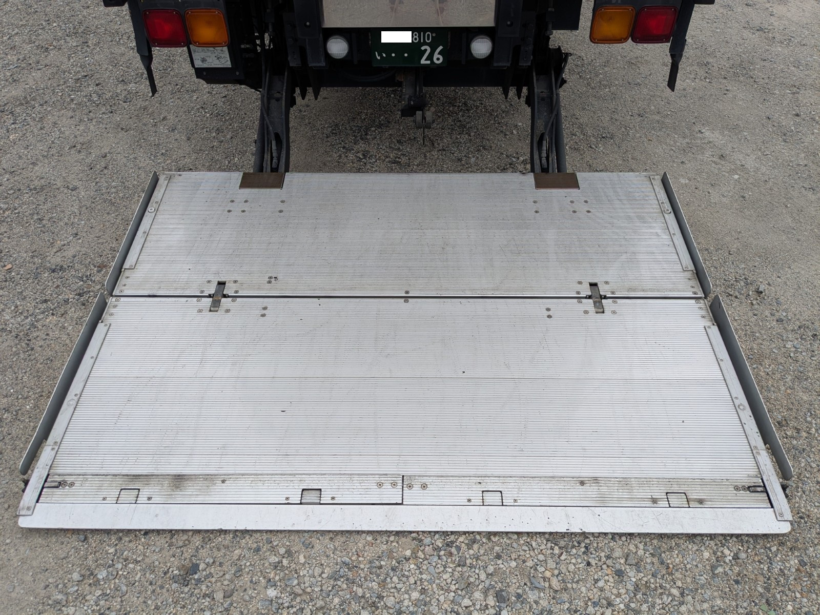 いすゞ フォワード 2PG-FRR90T2(2WD)の写真14