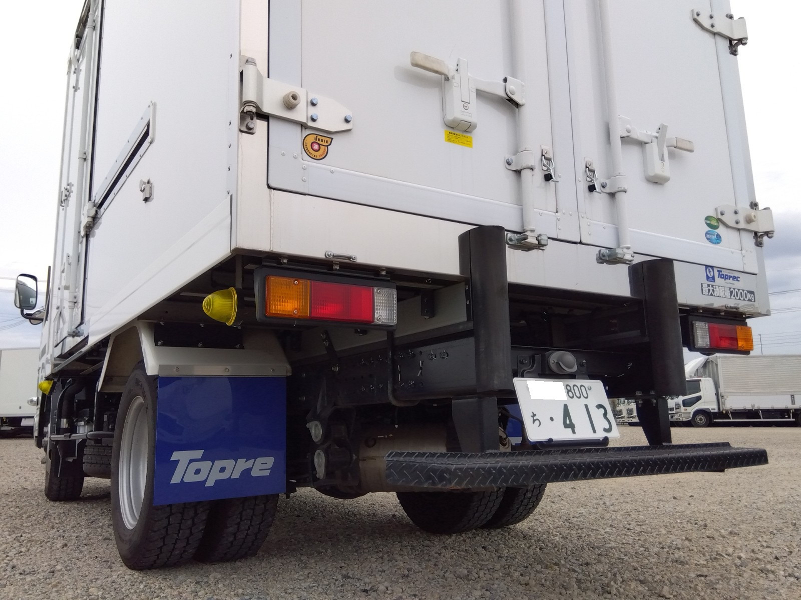 三菱 キャンター 2RG-FBAV0(2WD)の写真8