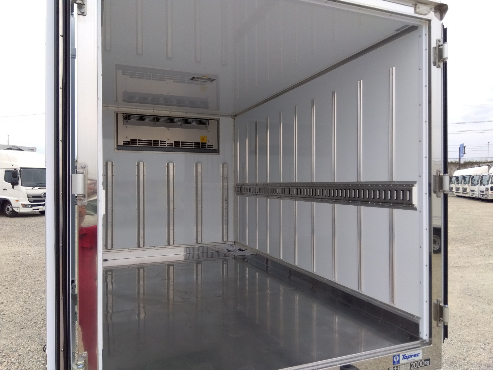 三菱 キャンター 2RG-FBAV0(2WD)の写真19