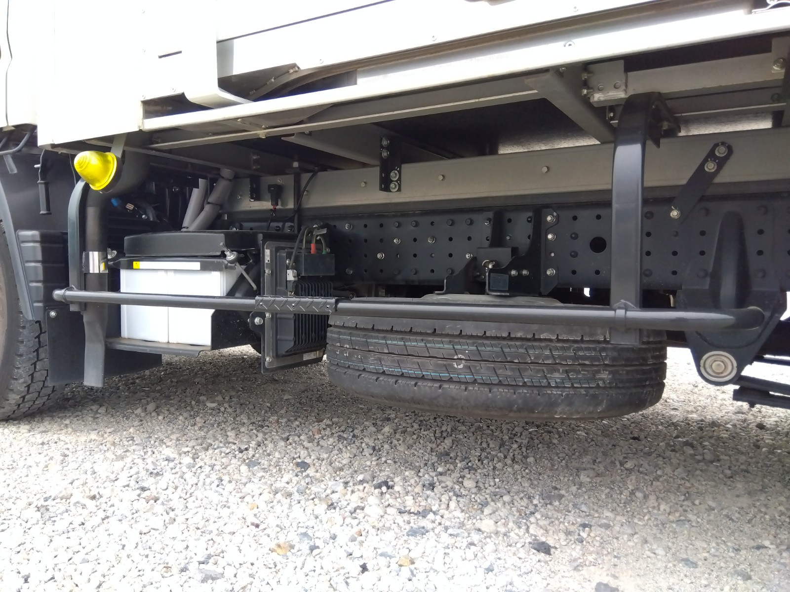 三菱 キャンター 2RG-FBAV0(2WD)の写真26